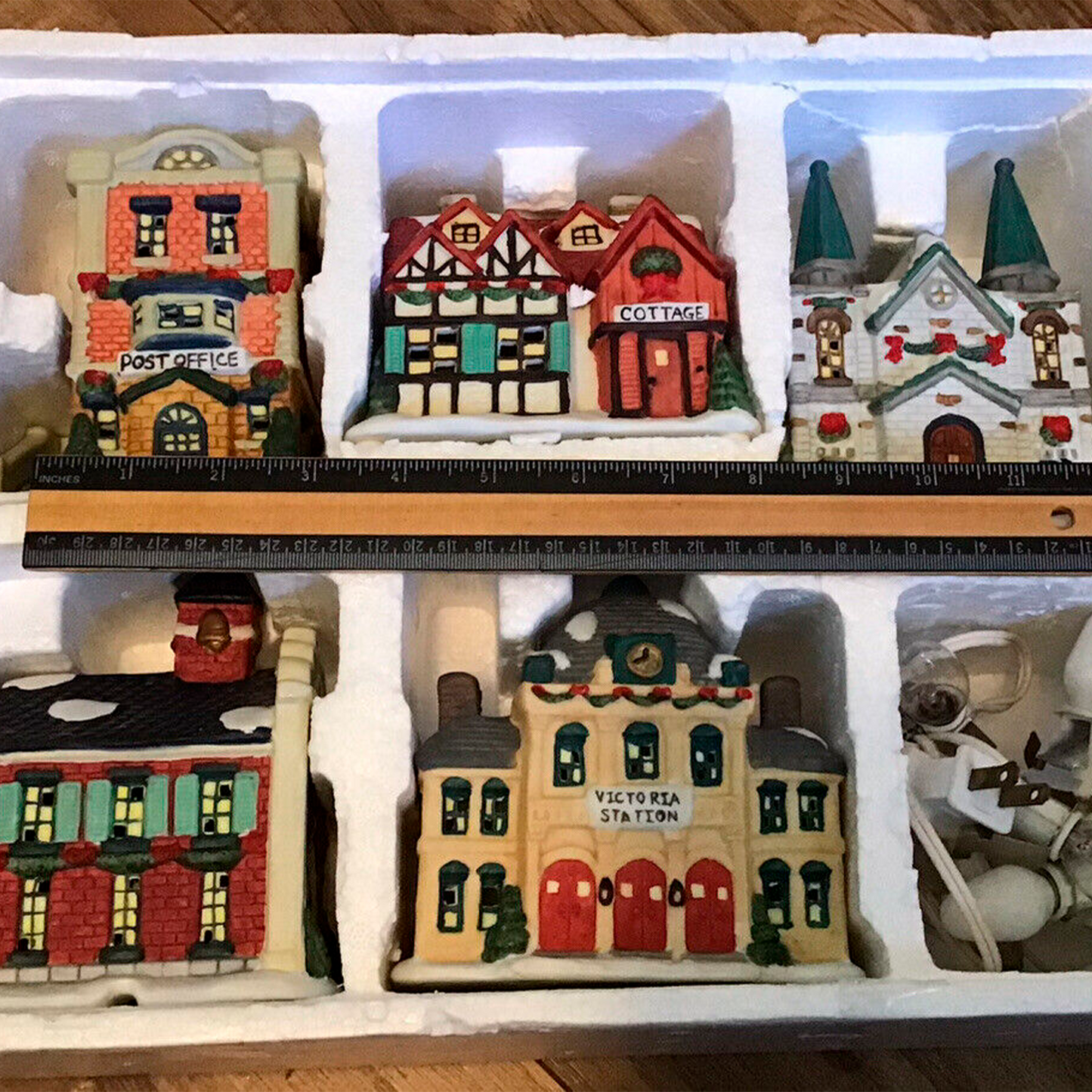 Village Square 5 Piece Lighted House Set