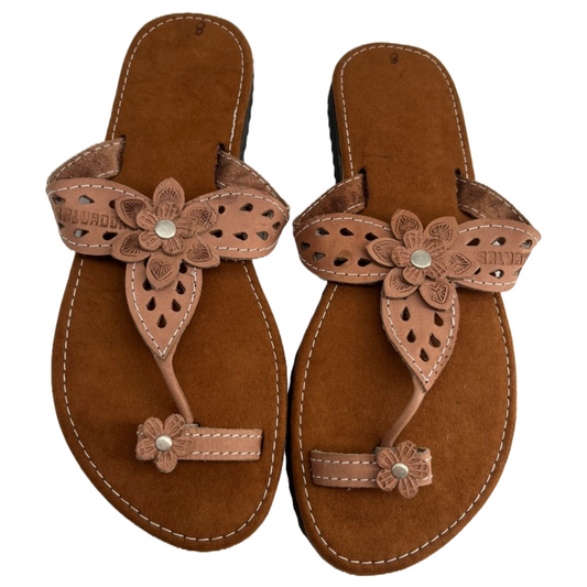 El Salvador Beige Sandals (Size 37) for Women