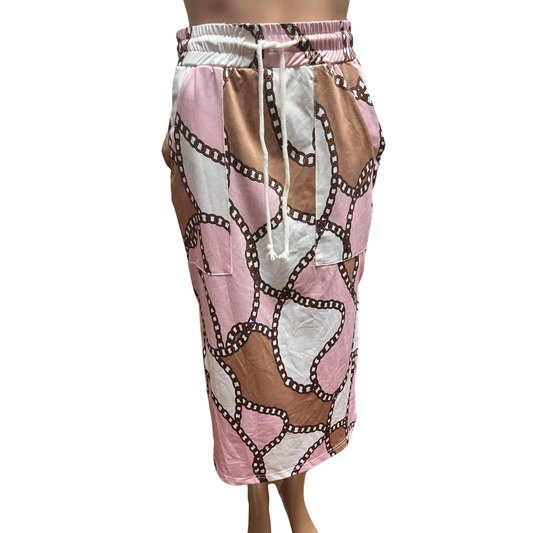 Weist adjustable Pink Skirt with bags and openings on the sides (Size Medium)