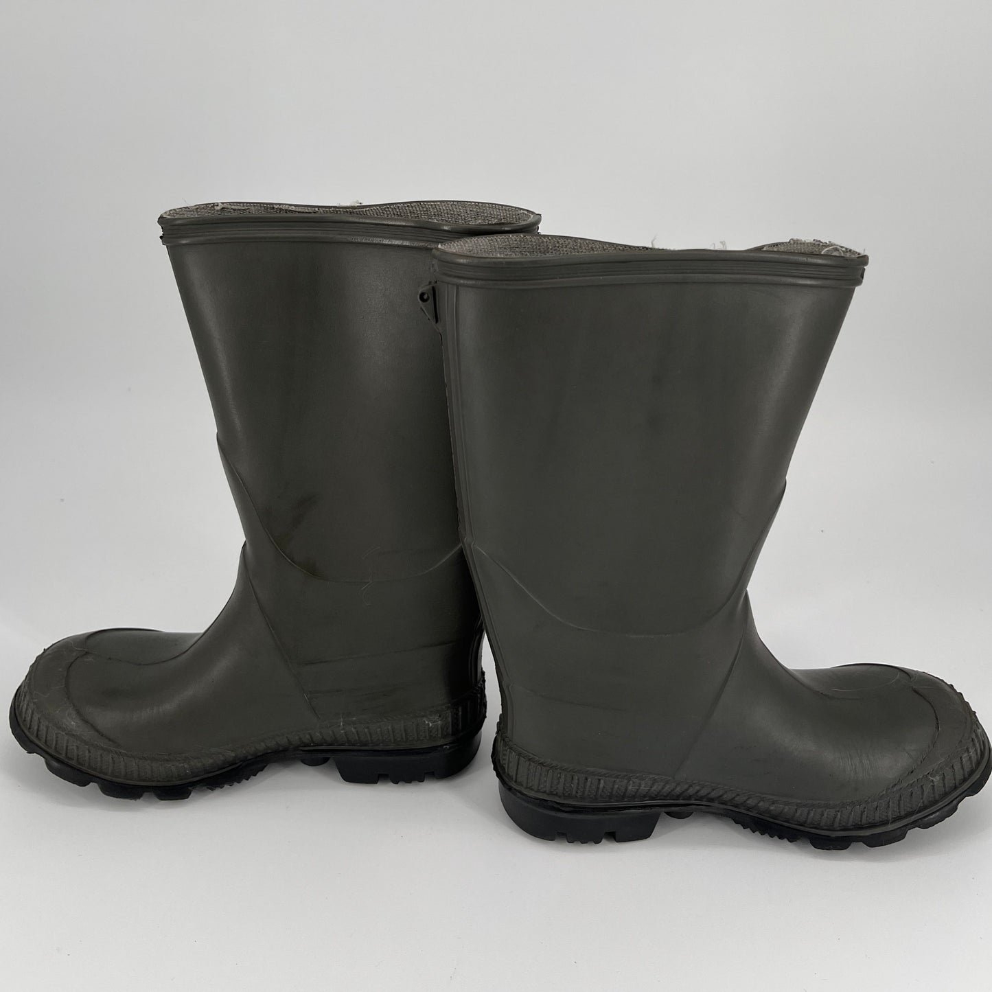 Bota de lluvia militar verde Kamik Stomp (talla 12 para niños)