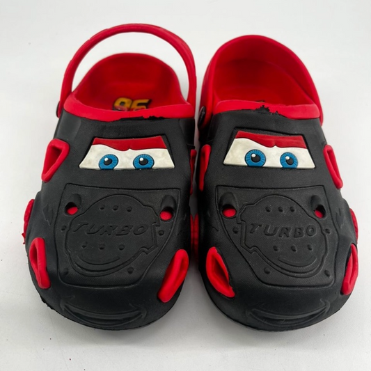 Disney Cars Lightning McQueen 96 Slip-ons for Children (Black, Size 35)